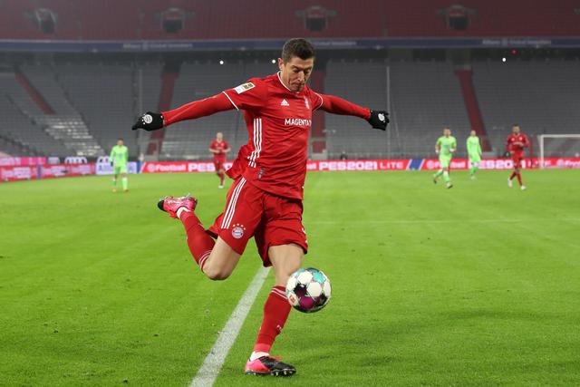 恩比德30+12率76人斩获4连胜 篮网逆转胜活塞