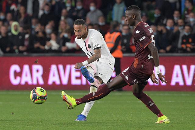 网易&大郅的故事:退役后泪崩